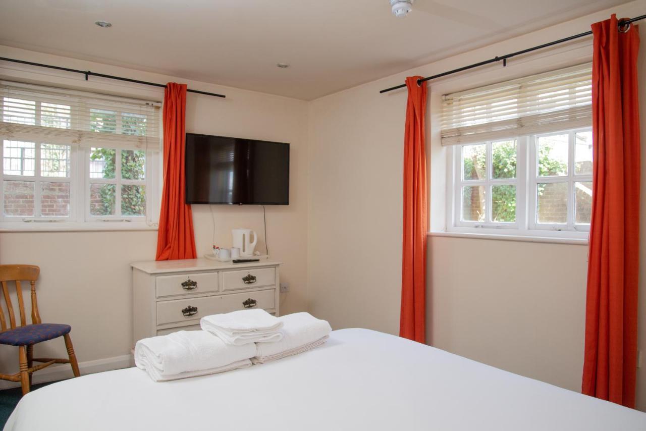 Royal Hotel, Bar & Grill Purfleet Εξωτερικό φωτογραφία