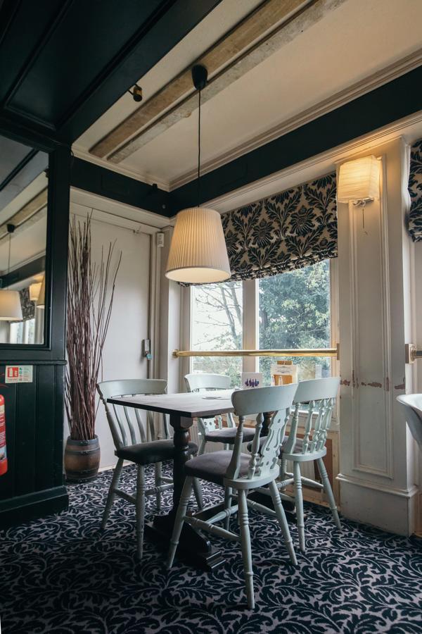 Royal Hotel, Bar & Grill Purfleet Εξωτερικό φωτογραφία